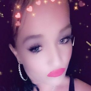 Meet your Posher, Marissa